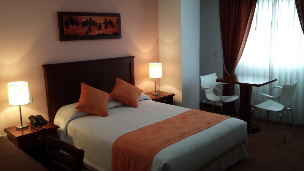 Blu Inn Hotel Богота Экстерьер фото