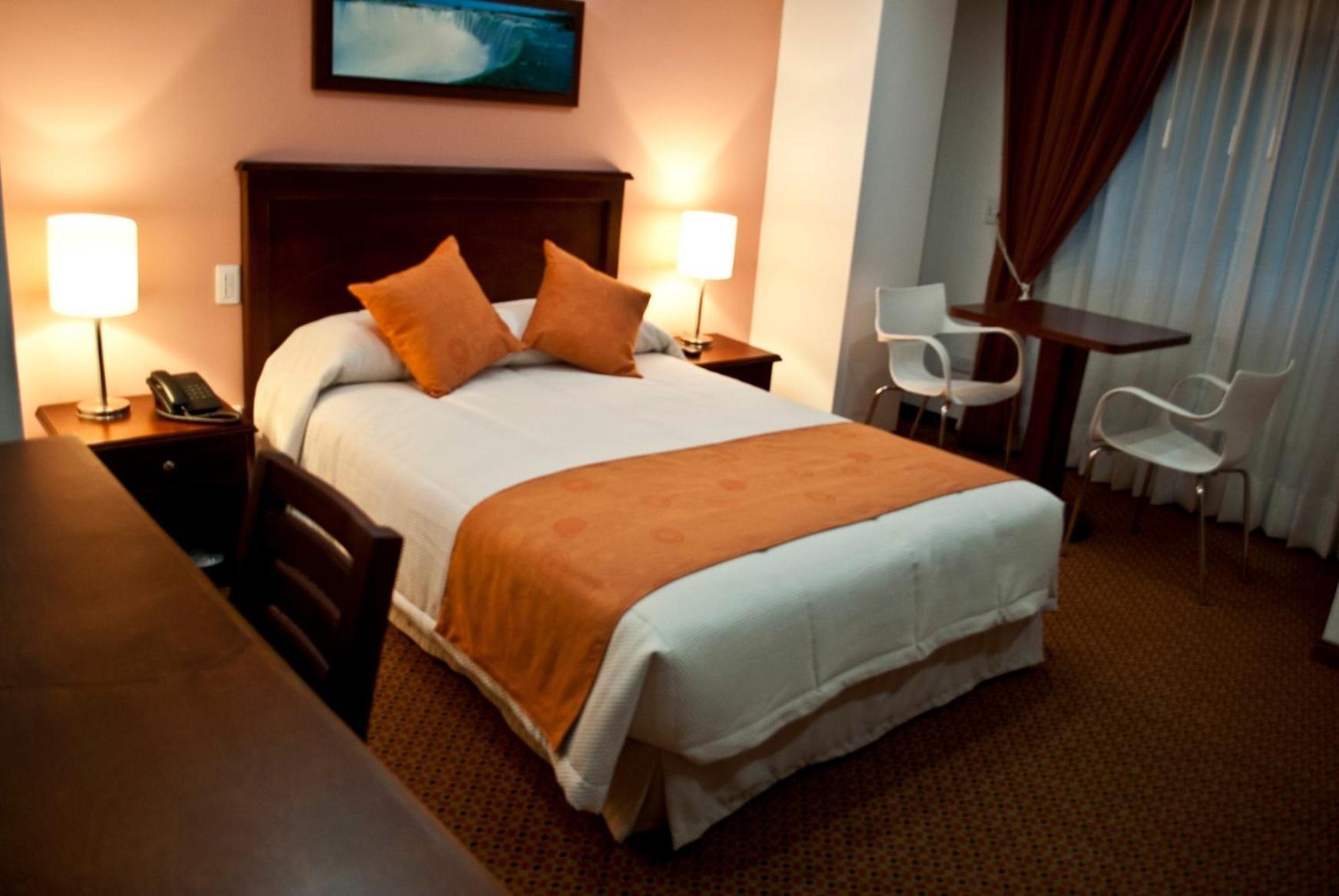 Blu Inn Hotel Богота Экстерьер фото